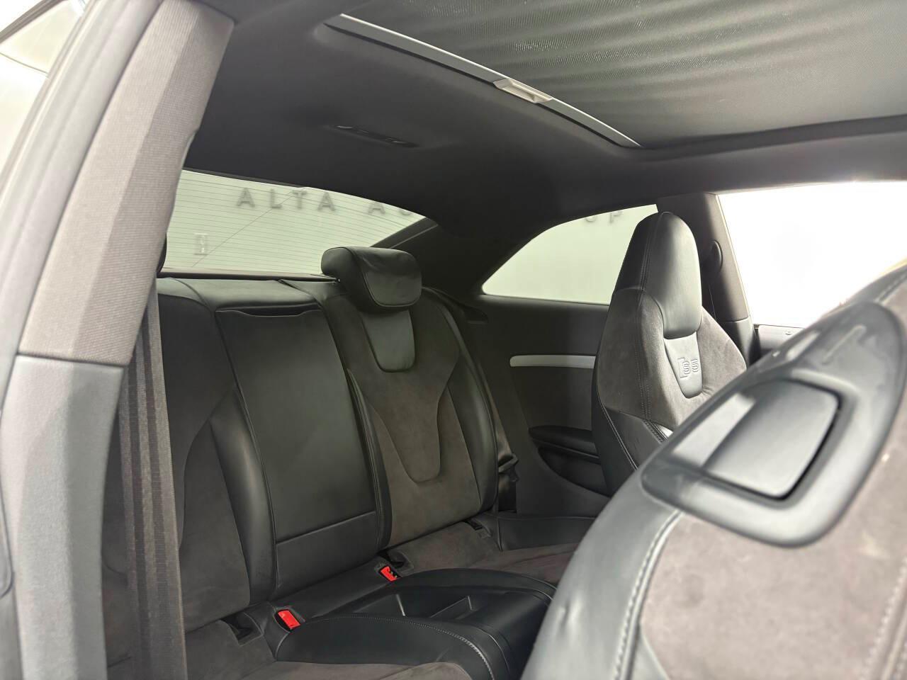 Audi S5 Premium Plus Coupe quattro 7A 2016