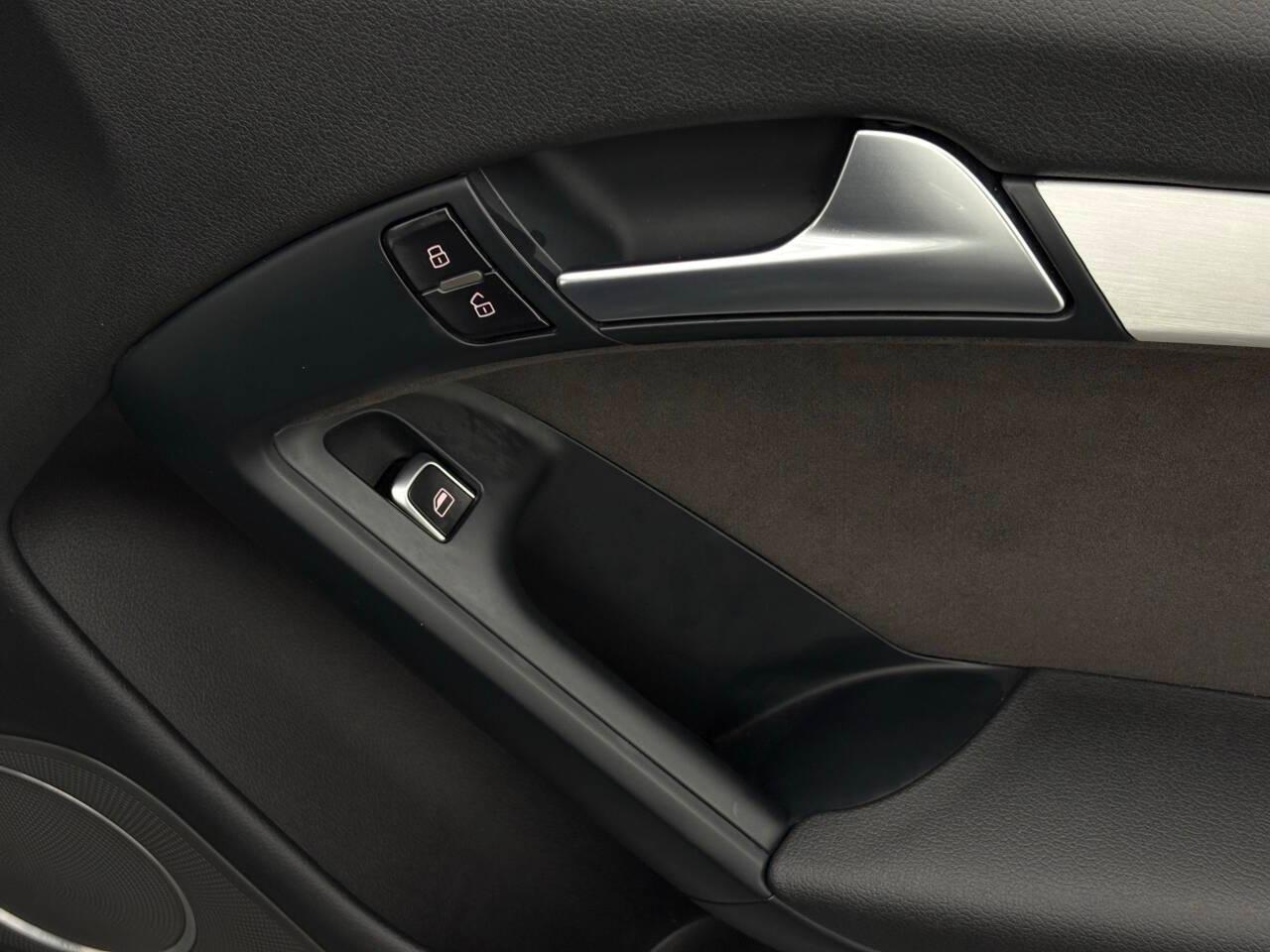 Audi S5 Premium Plus Coupe quattro 7A 2016