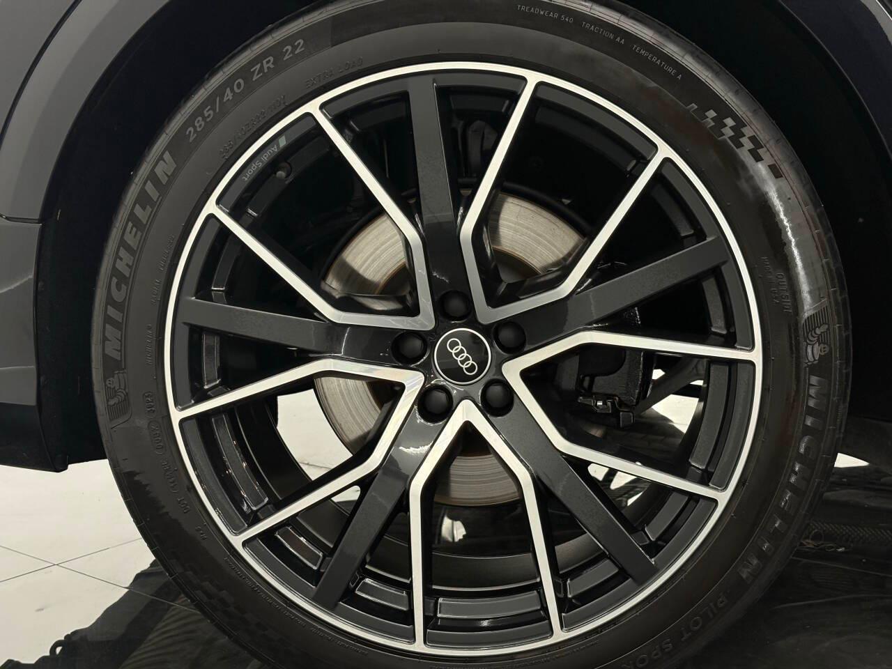Audi SQ8 Premium Plus TFSI quattro 2021
