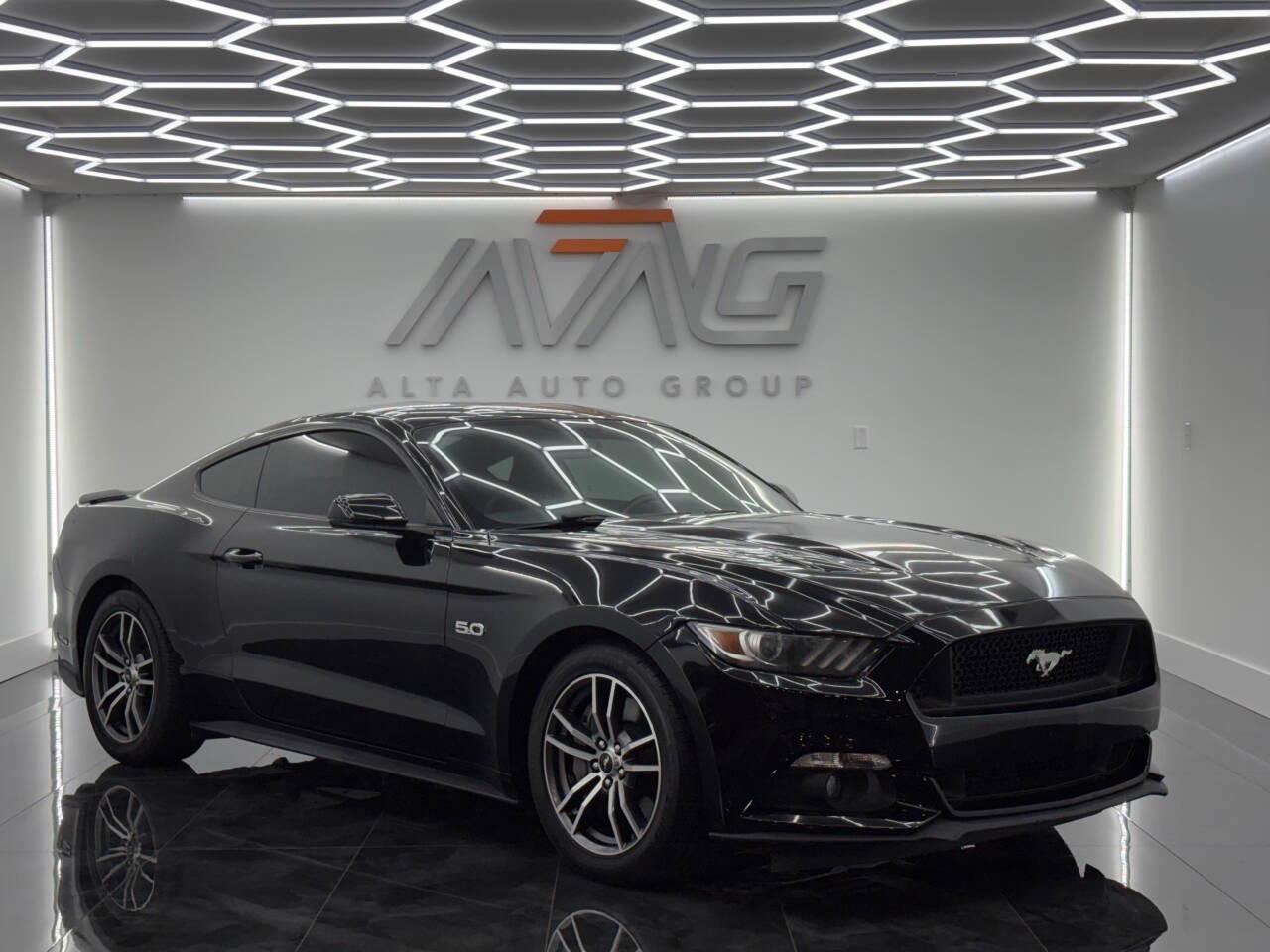 Ford Mustang GT Premium Coupe 2017
