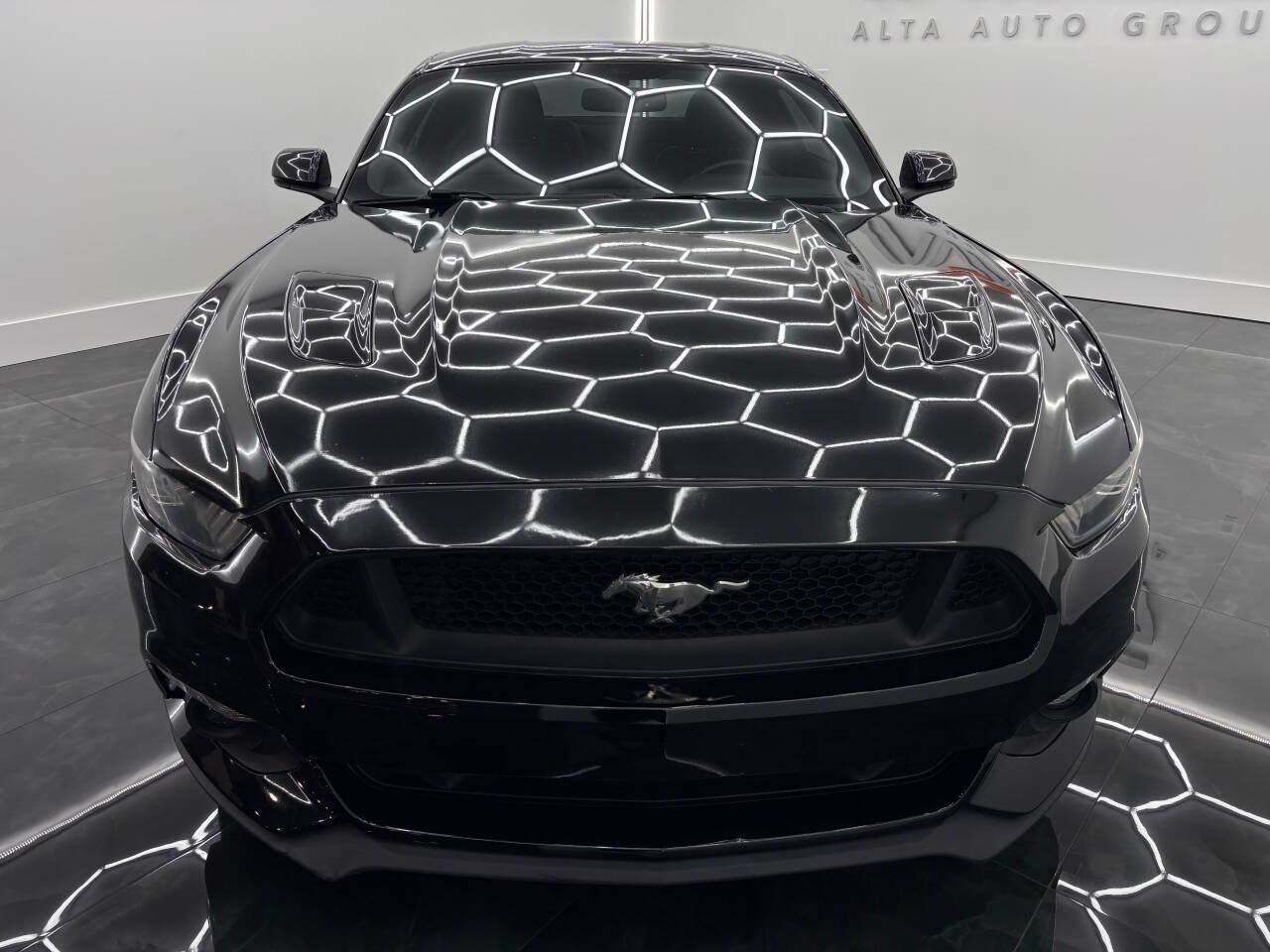 Ford Mustang GT Premium Coupe 2017