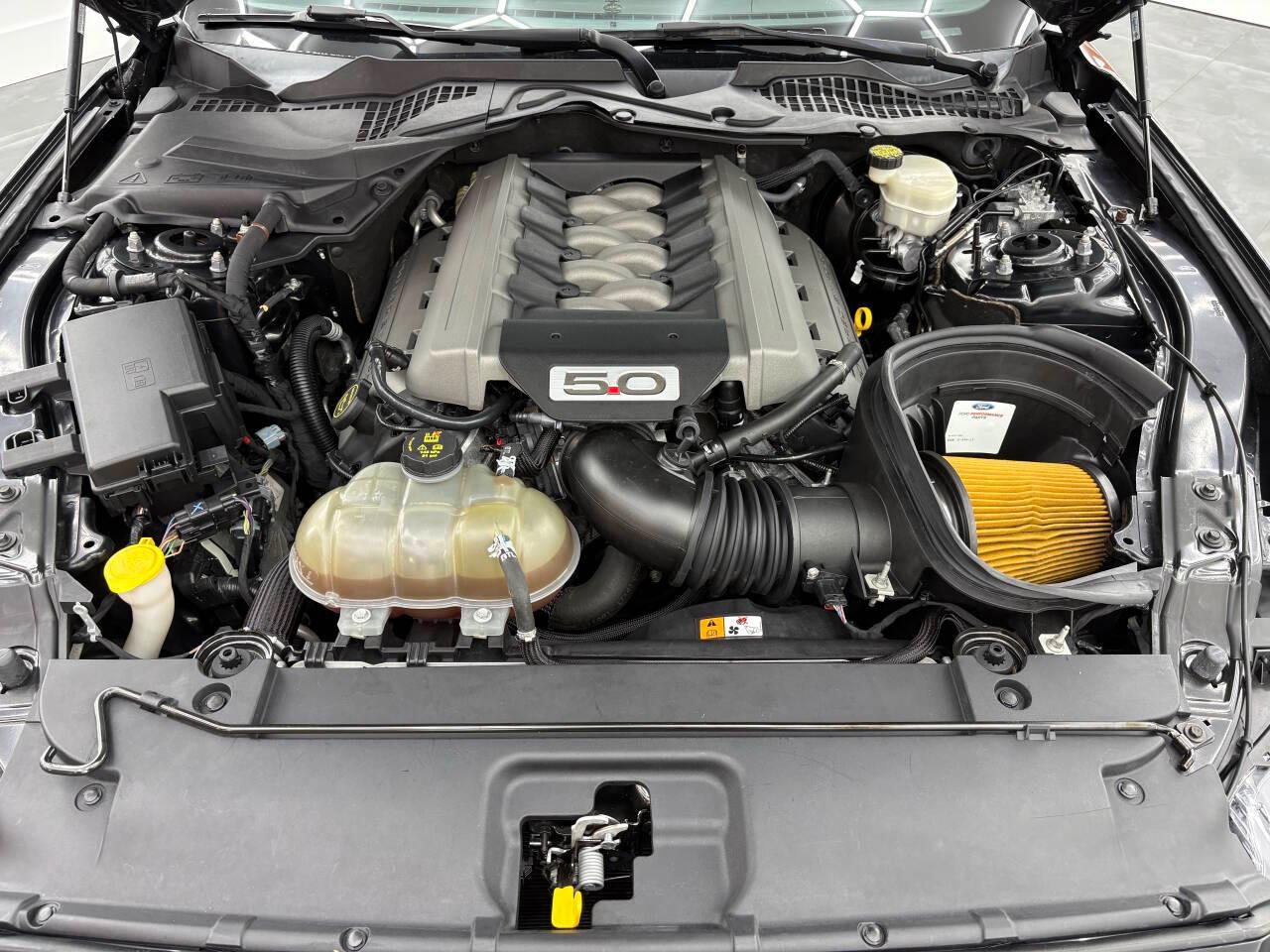 Ford Mustang GT Premium Coupe 2017