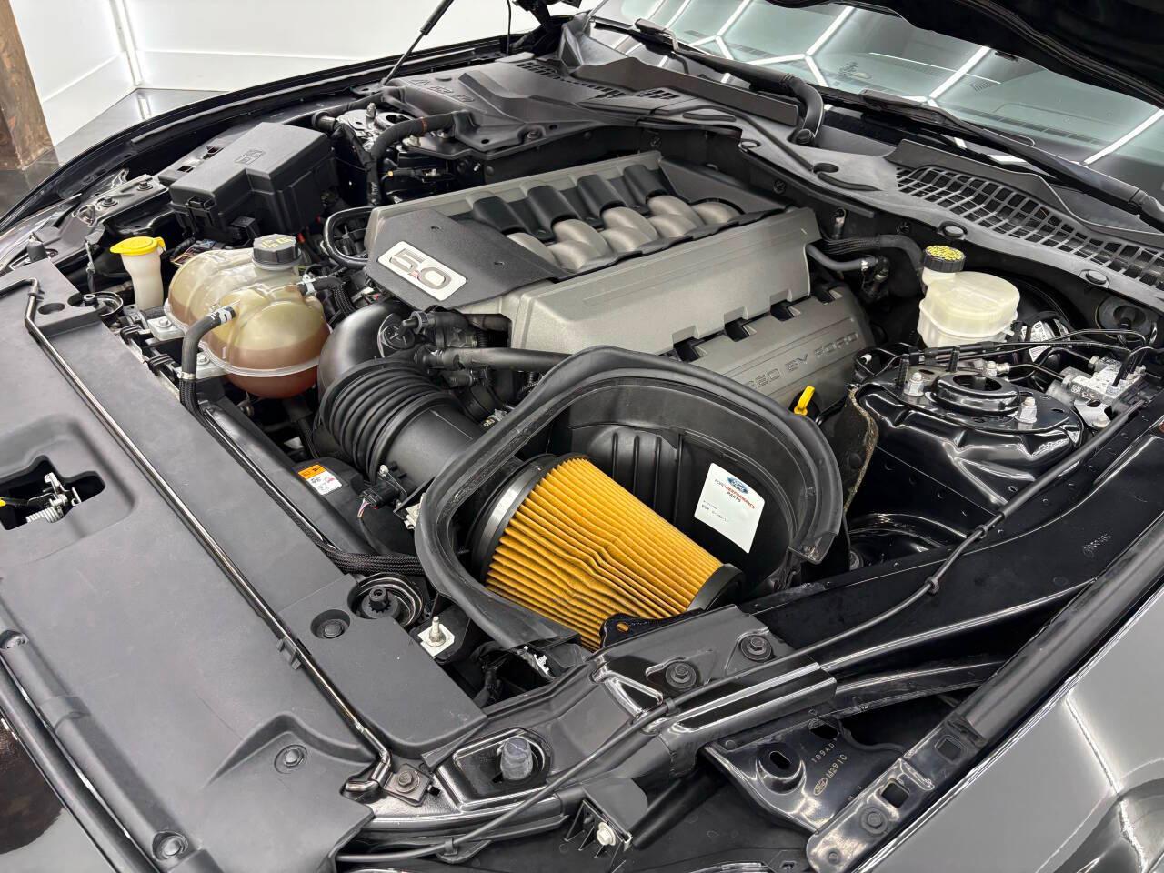 Ford Mustang GT Premium Coupe 2017