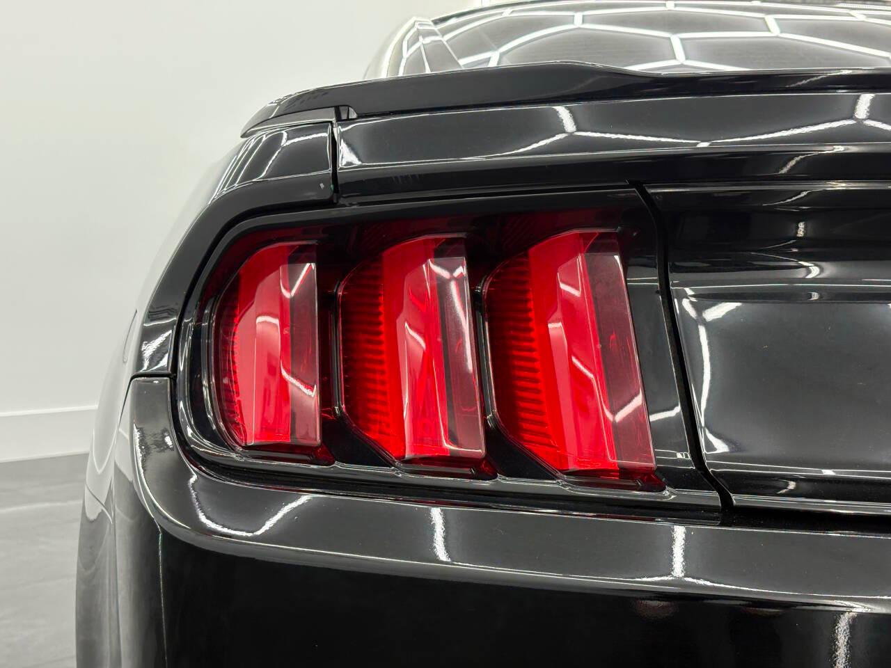 Ford Mustang GT Premium Coupe 2017
