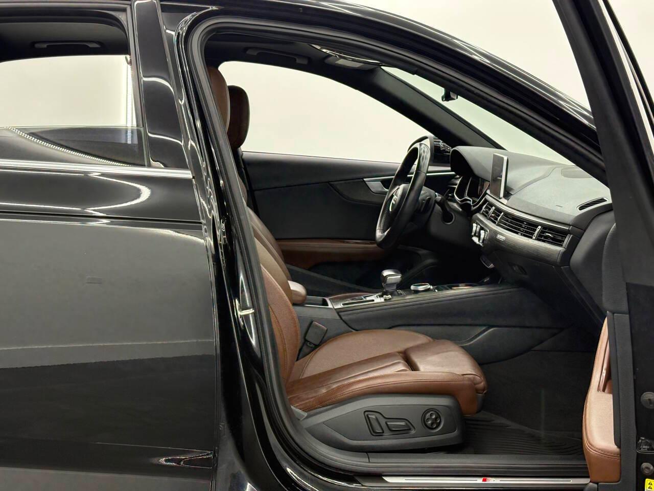 Audi A4 2.0 TFSI Premium Plus quattro 7A 2019