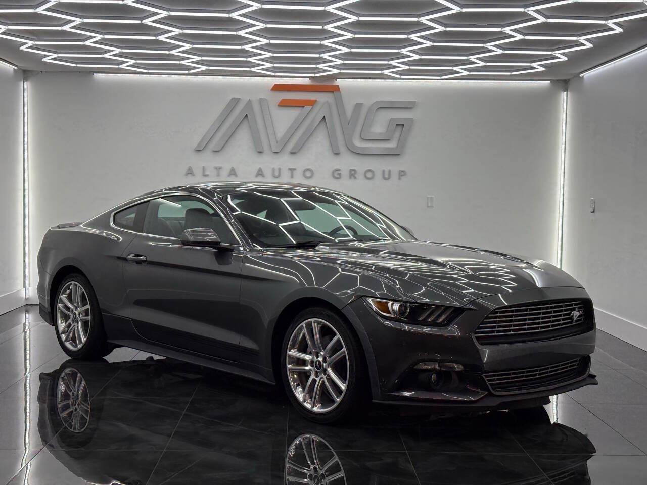 Ford Mustang EcoBoost Coupe 2017