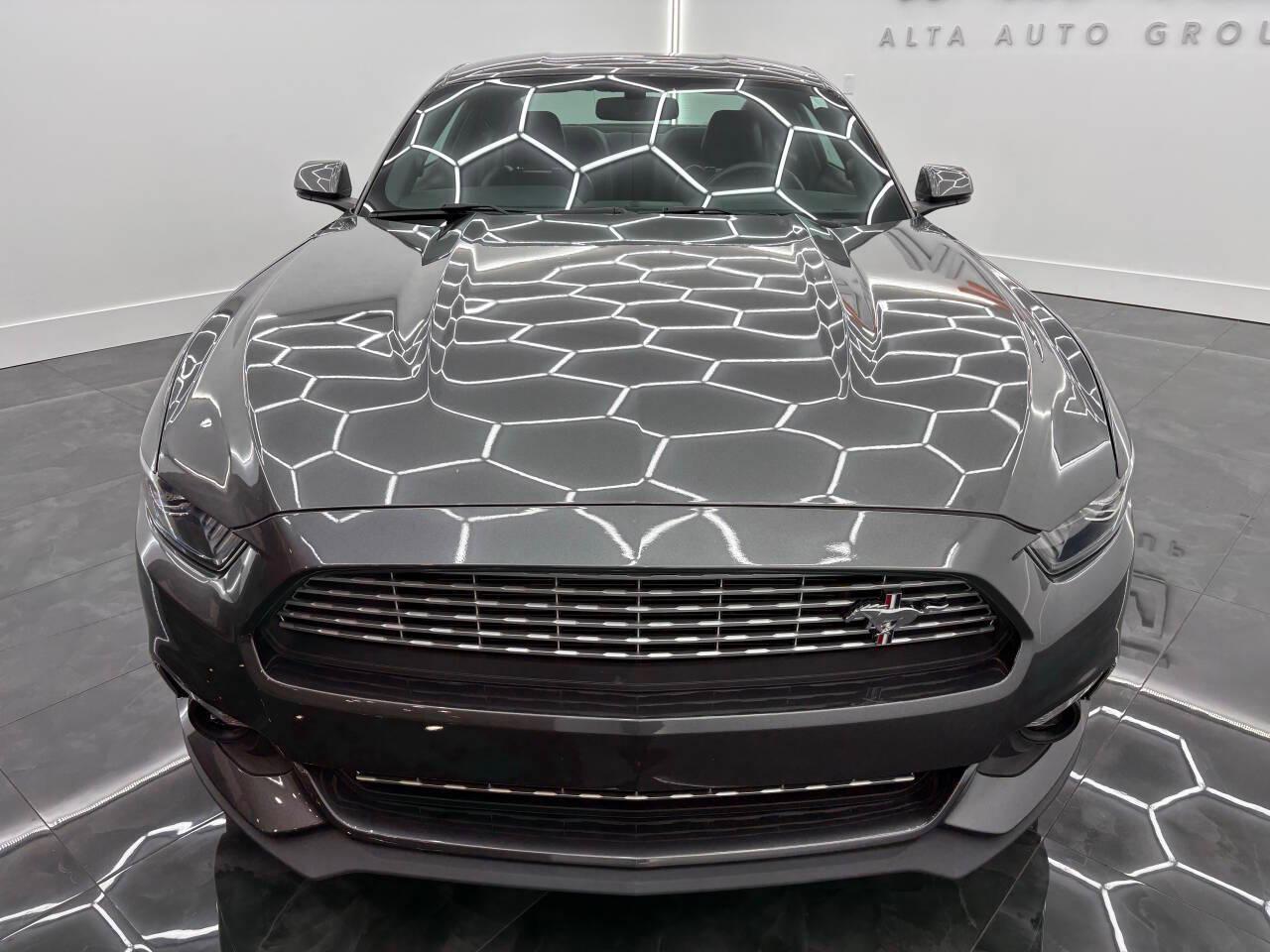 Ford Mustang EcoBoost Coupe 2017