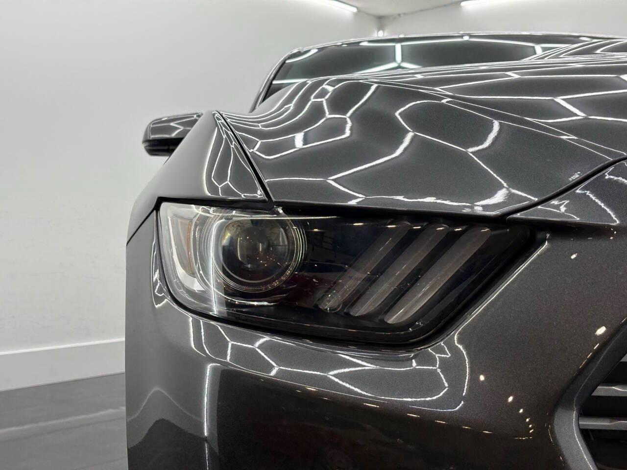 Ford Mustang EcoBoost Coupe 2017