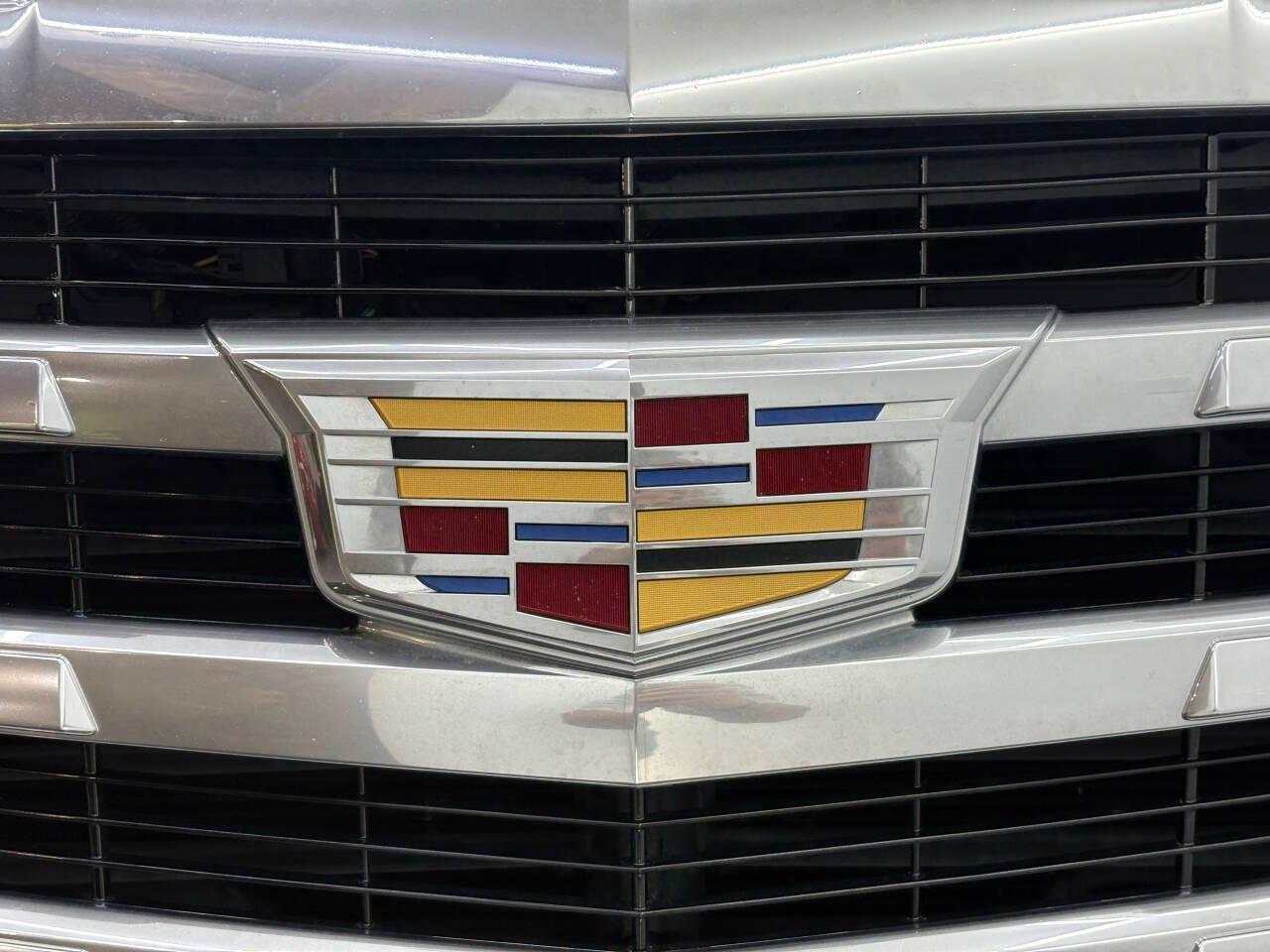 Cadillac Escalade Luxury 2WD 2017