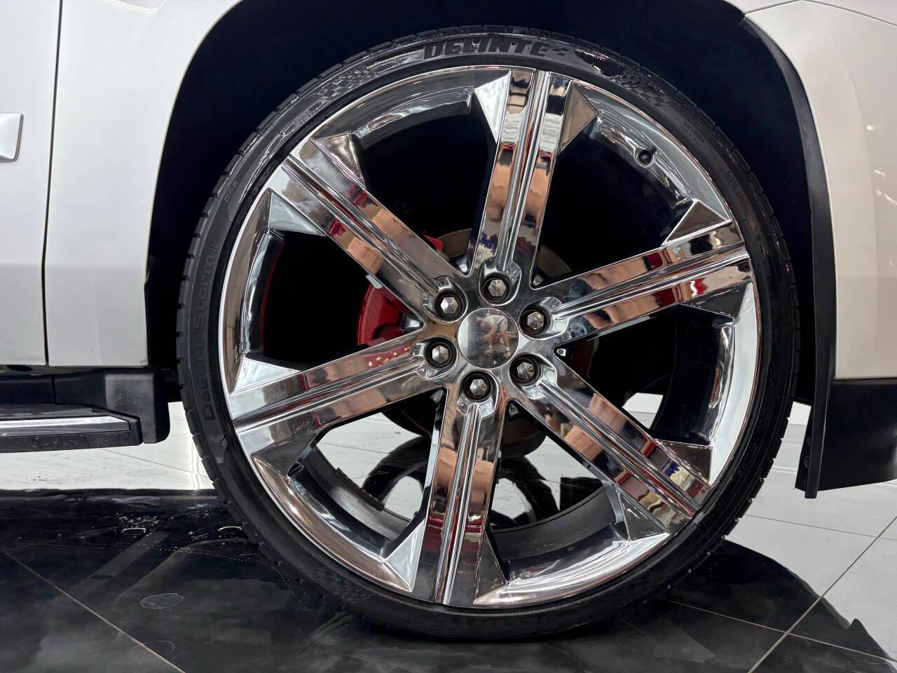 Cadillac Escalade Luxury 2WD 2017