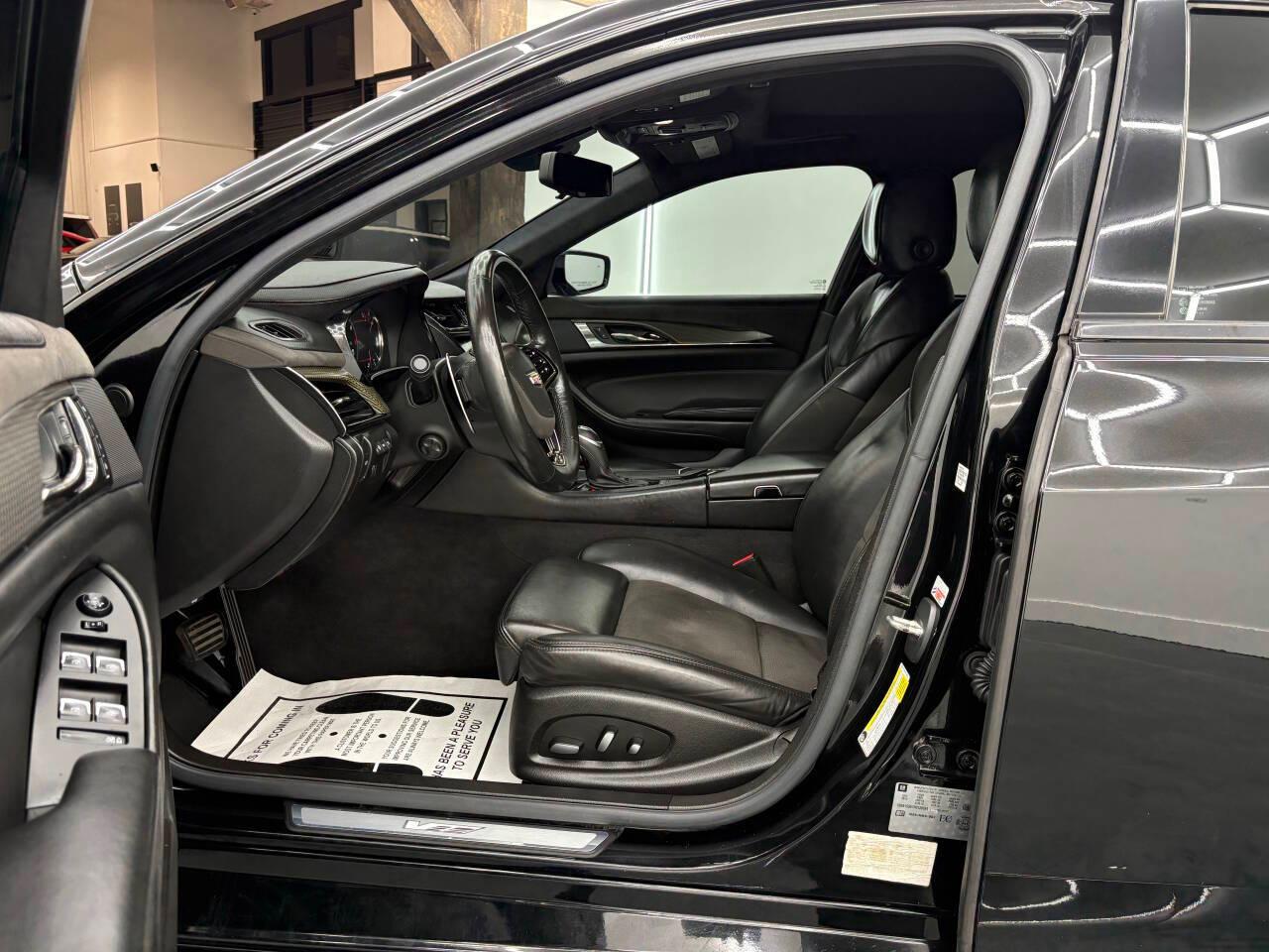 Cadillac CTS-V Base 2017