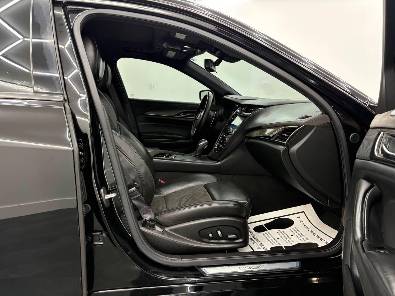 Cadillac CTS-V Base 2017