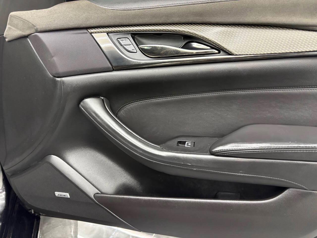 Cadillac CTS-V Base 2017