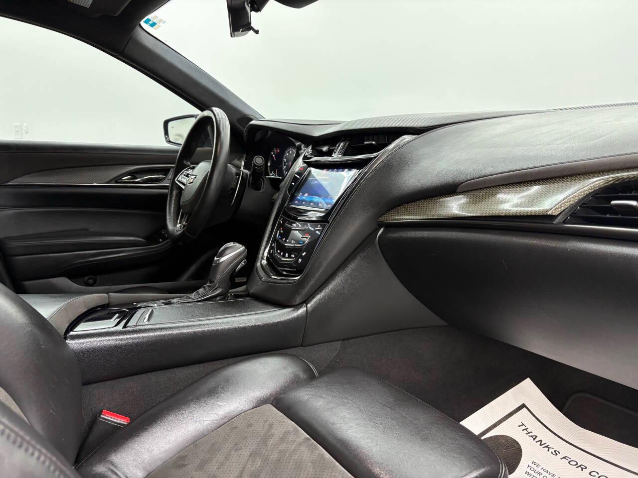 Cadillac CTS-V Base 2017