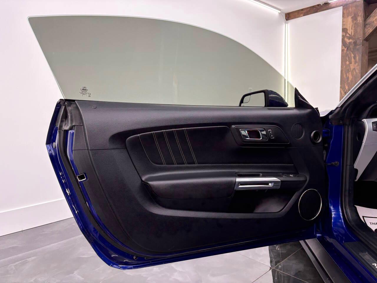 Ford Mustang GT Coupe 2015