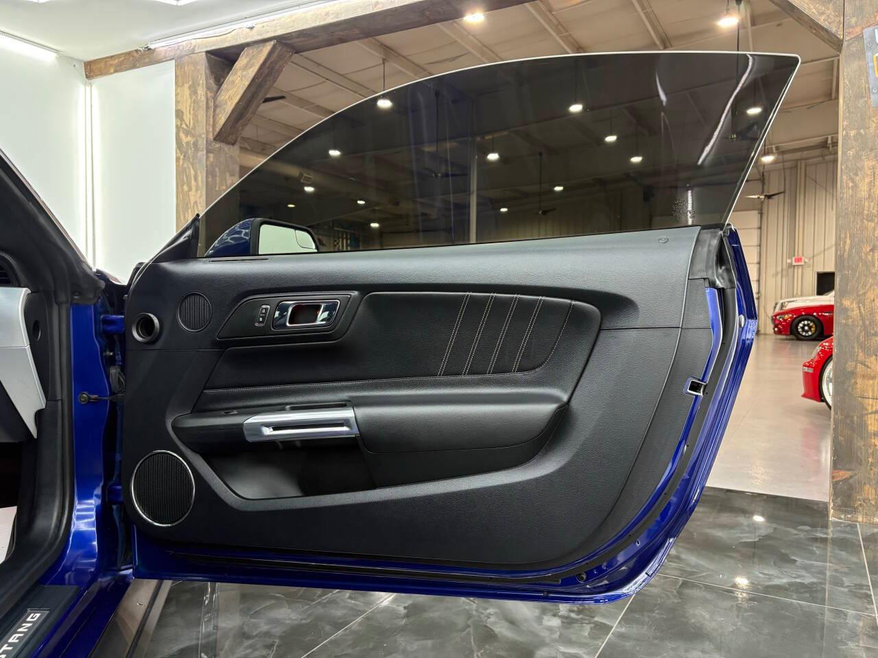 Ford Mustang GT Coupe 2015