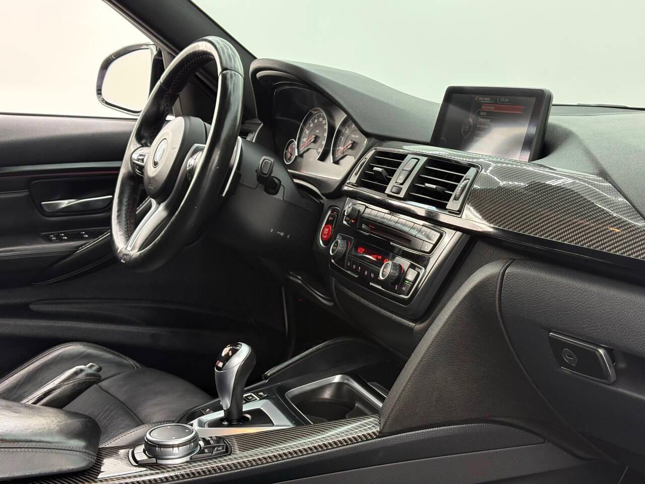 BMW M3 Base 2015