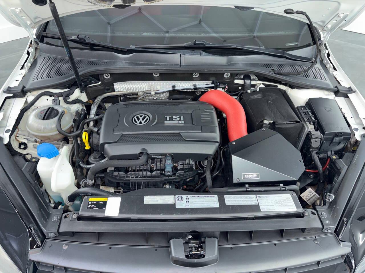 Volkswagen Golf R Base 2016