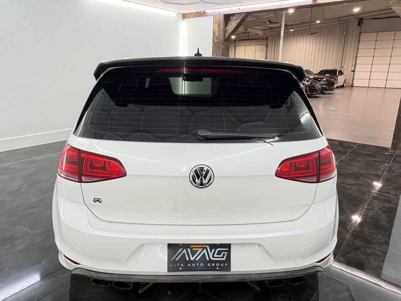 Volkswagen Golf R Base 2016