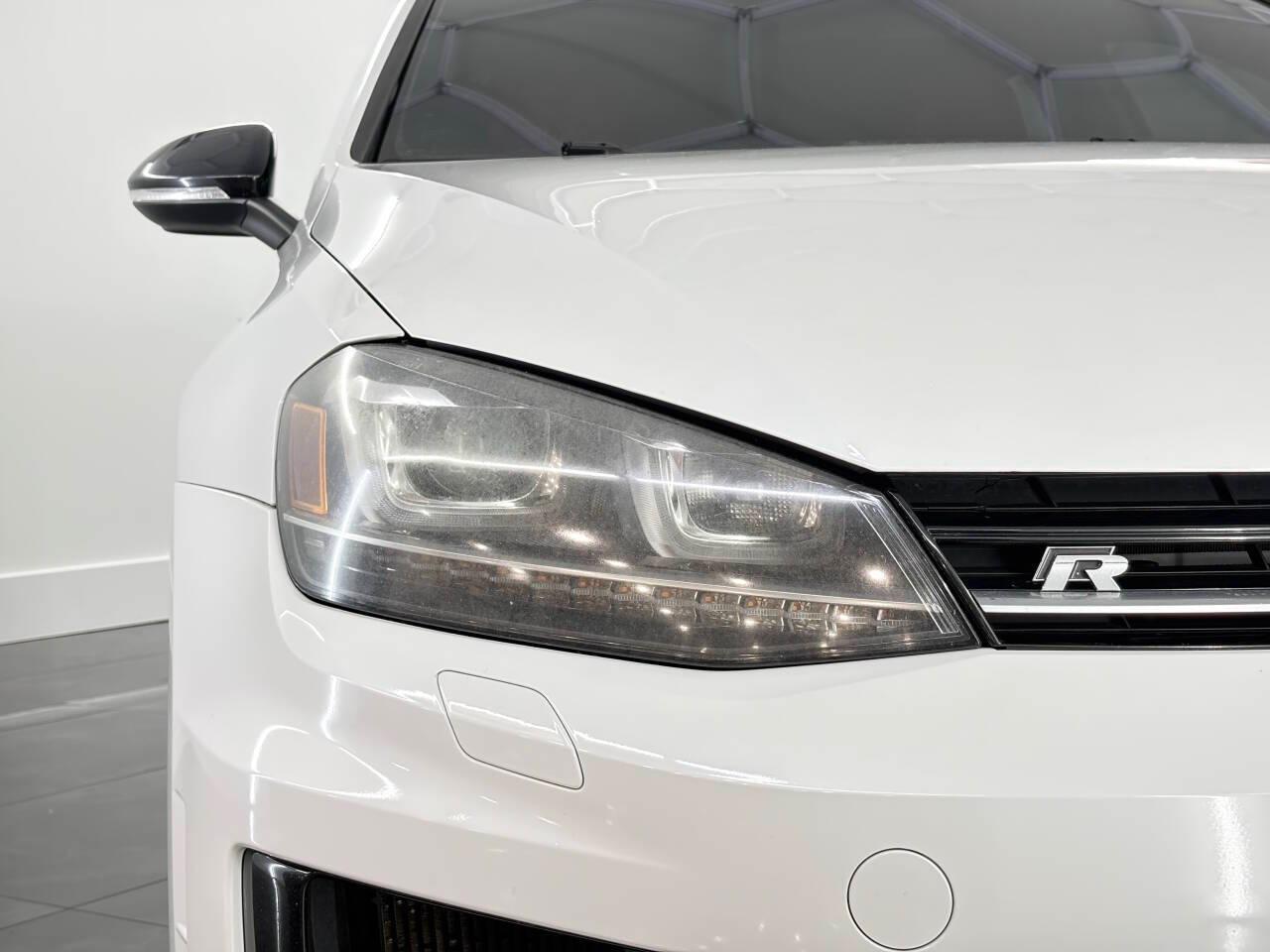 Volkswagen Golf R Base 2016