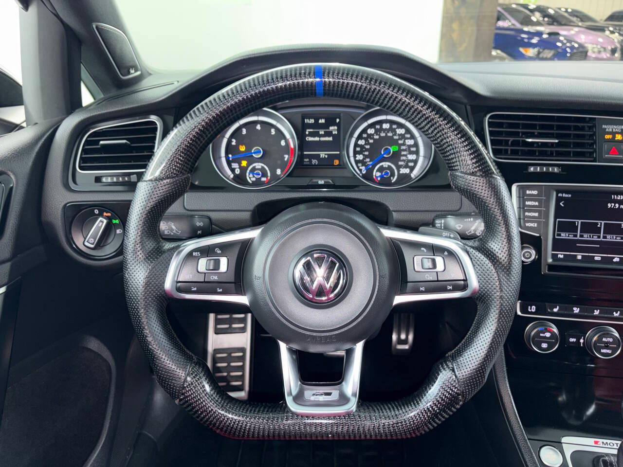 Volkswagen Golf R Base 2016