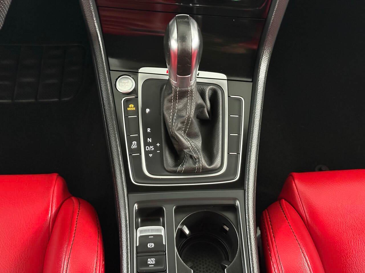 Volkswagen Golf R Base 2016