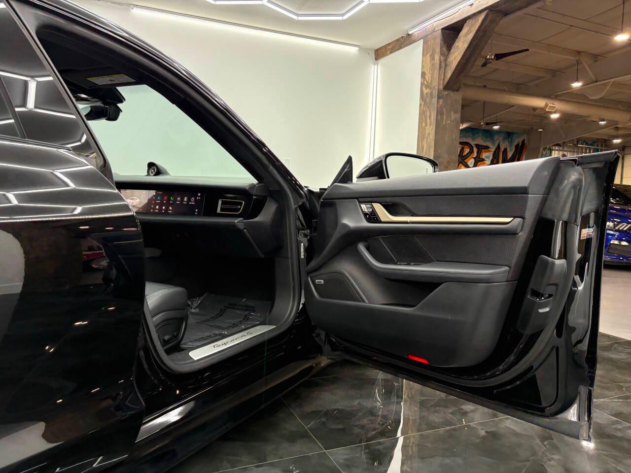 Porsche Taycan 4S 2021