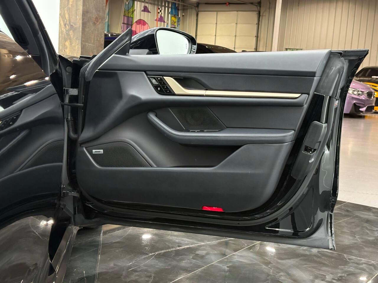 Porsche Taycan 4S 2021