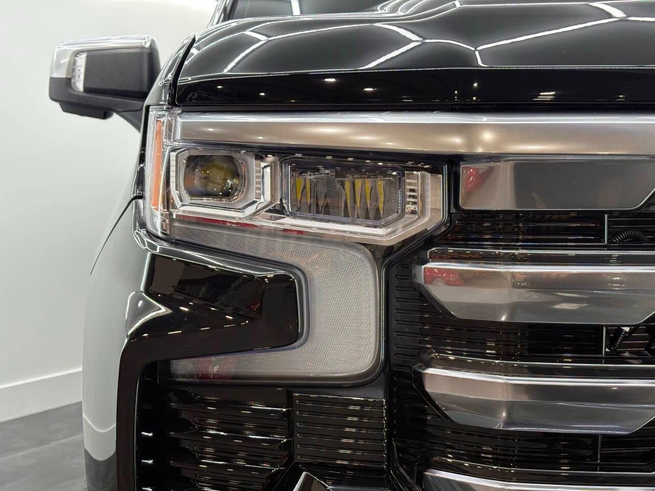 Chevrolet Silverado 1500 High Country Crew Cab 4WD 2025