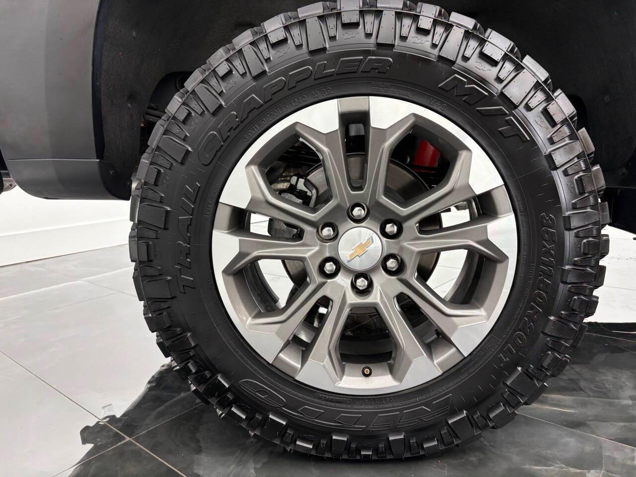 Chevrolet Silverado 1500 High Country Crew Cab 4WD 2025