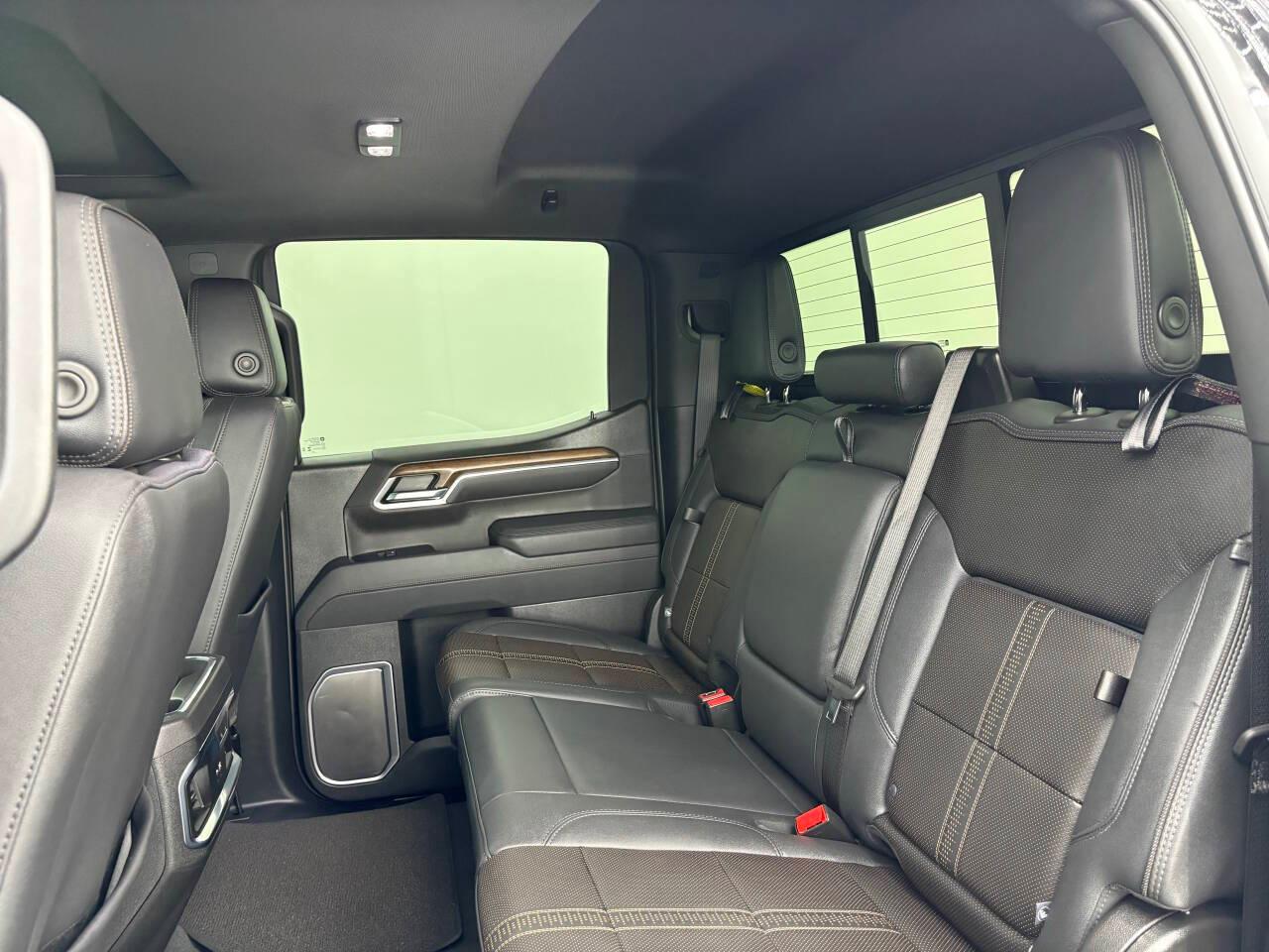 Chevrolet Silverado 1500 High Country Crew Cab 4WD 2025