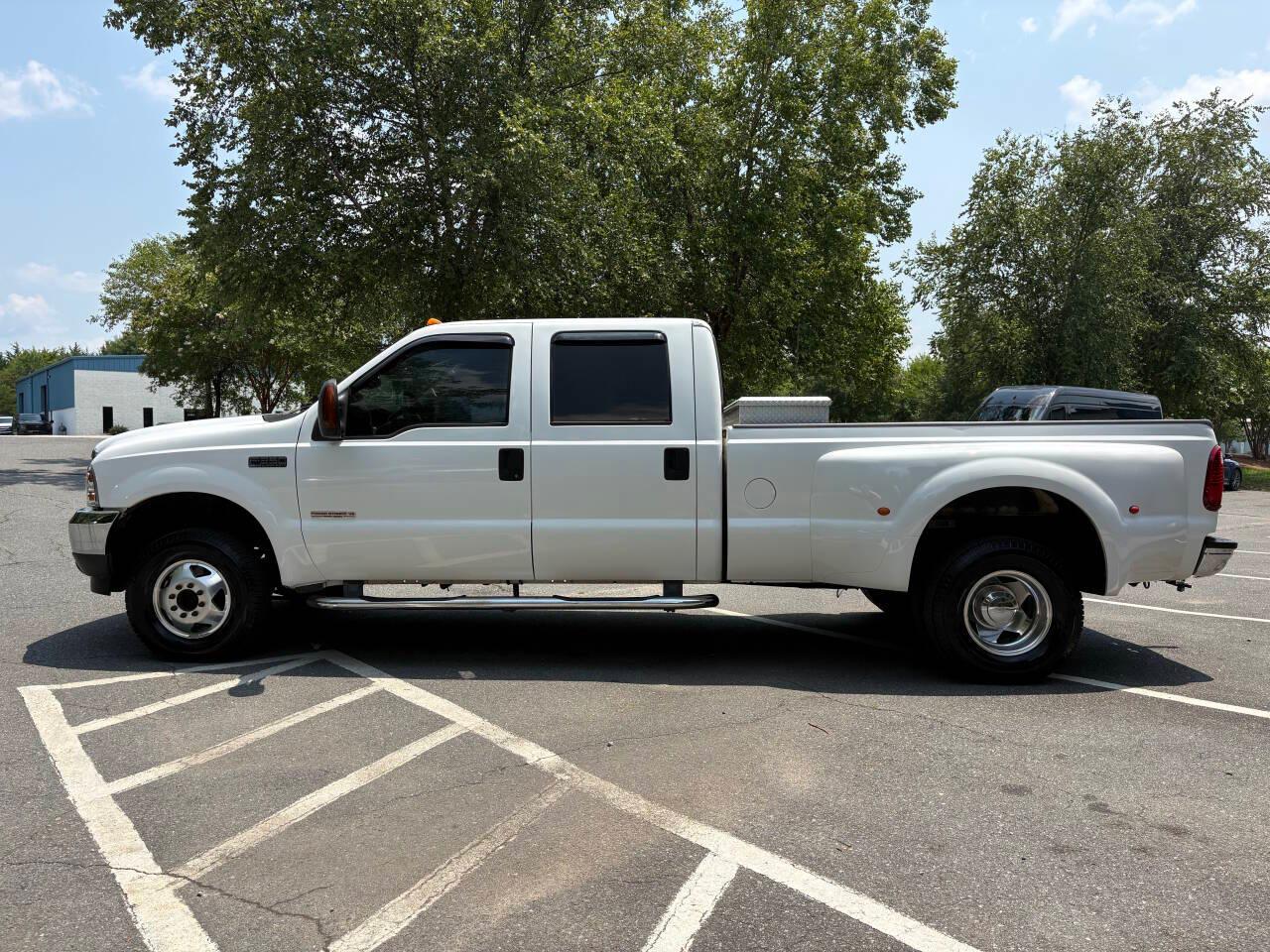 Ford F-350 SD XL Crew Cab Short Bed 4WD DRW 2001