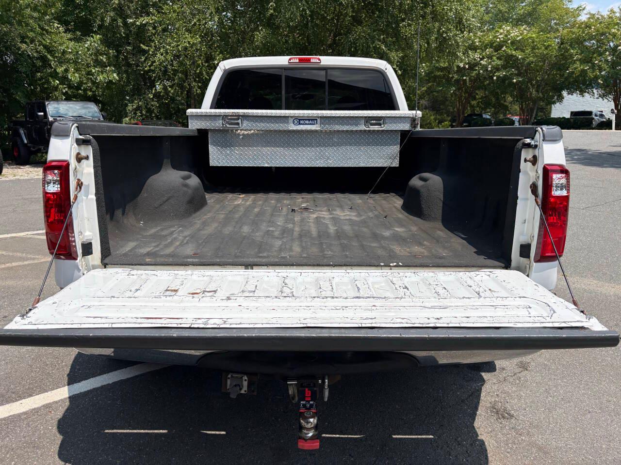 Ford F-350 SD XL Crew Cab Short Bed 4WD DRW 2001