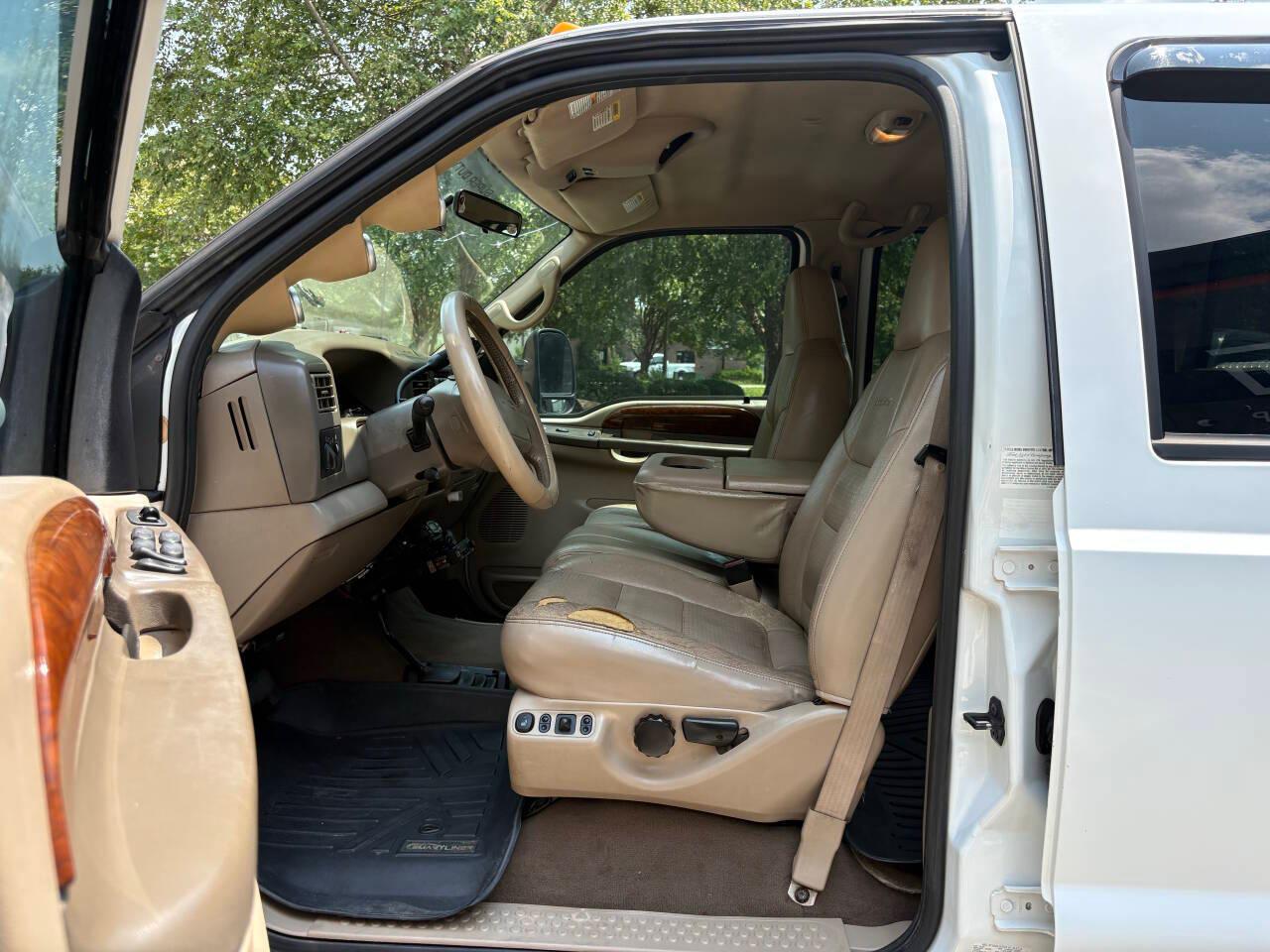 Ford F-350 SD XL Crew Cab Short Bed 4WD DRW 2001