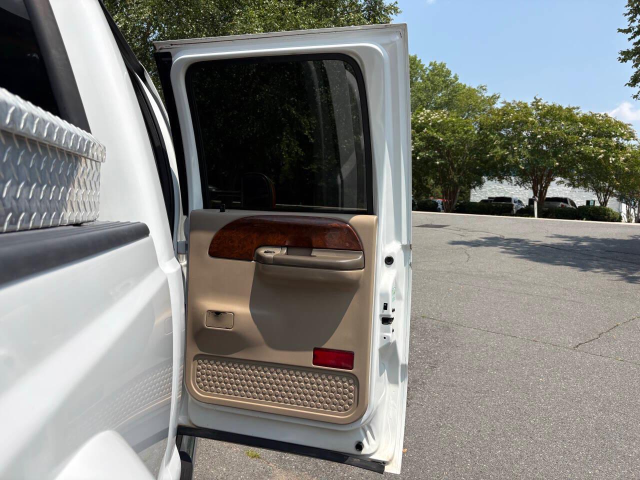 Ford F-350 SD XL Crew Cab Short Bed 4WD DRW 2001
