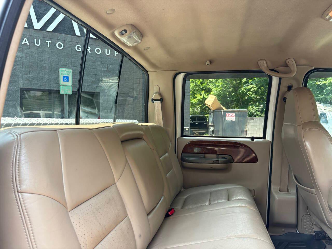 Ford F-350 SD XL Crew Cab Short Bed 4WD DRW 2001