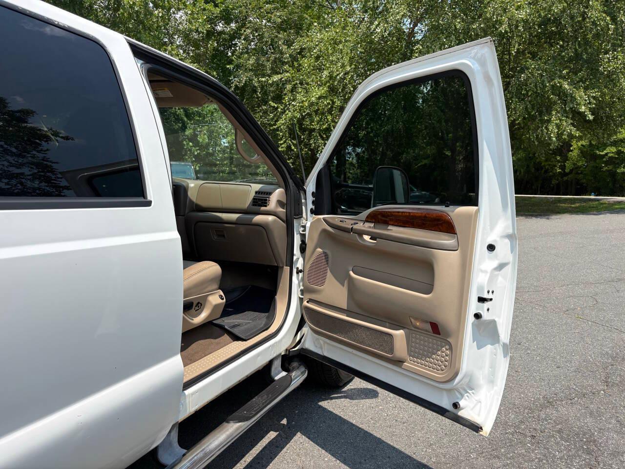 Ford F-350 SD XL Crew Cab Short Bed 4WD DRW 2001