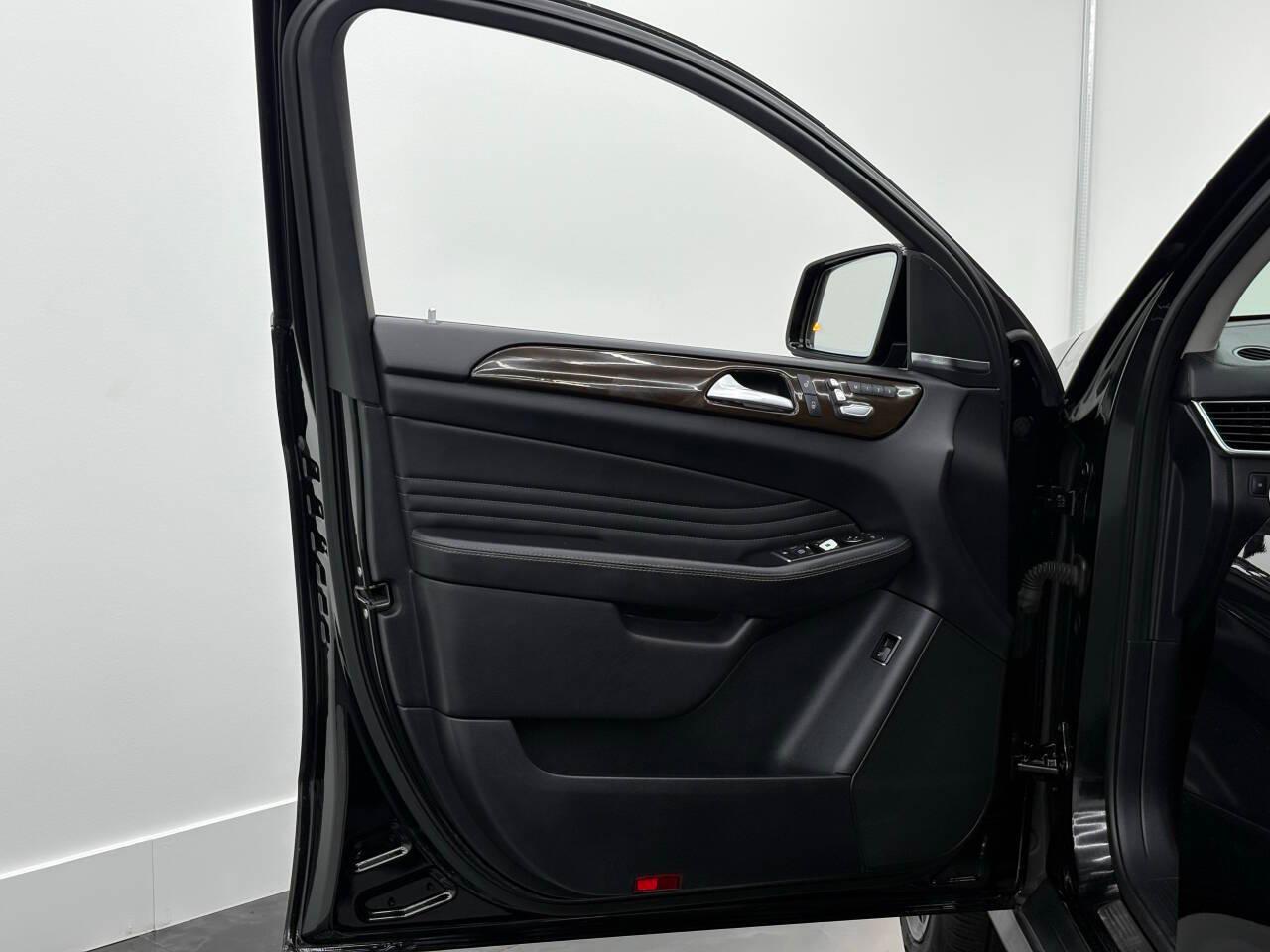 Mercedes-Benz GLE-Class GLE400 4MATIC 2016