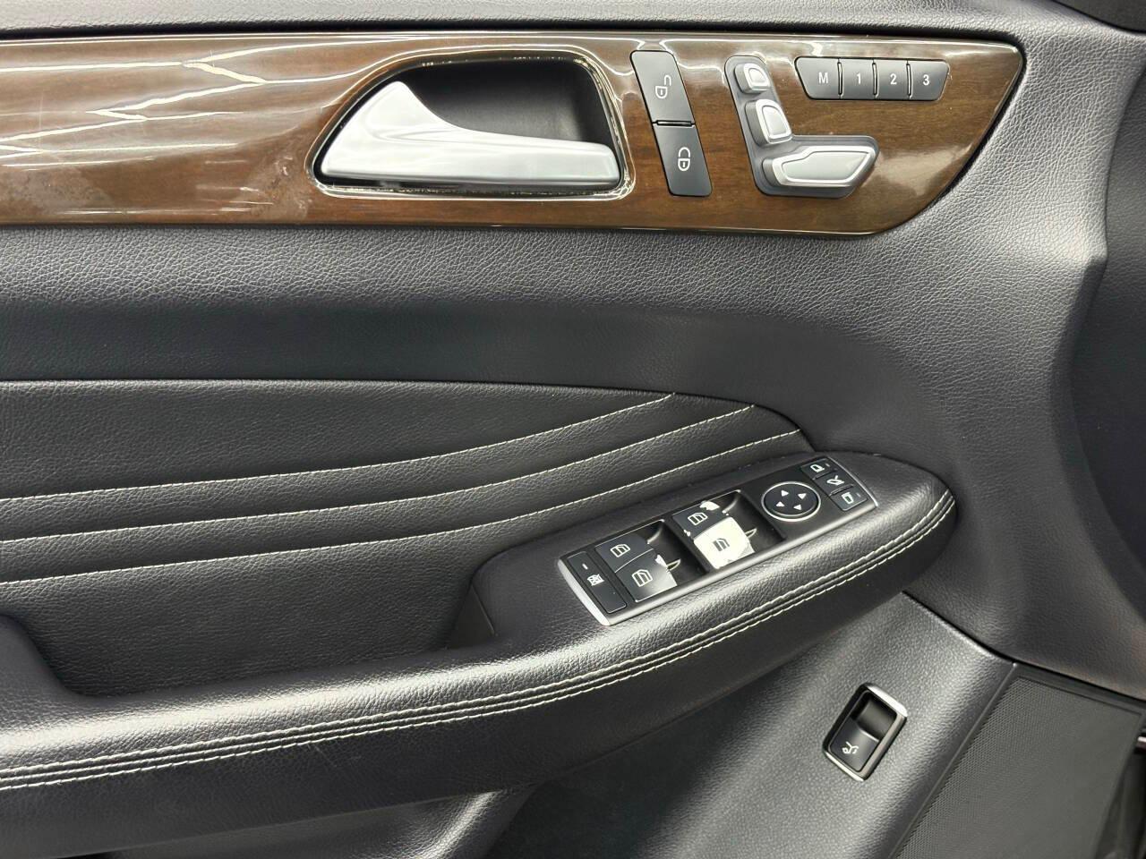 Mercedes-Benz GLE-Class GLE400 4MATIC 2016