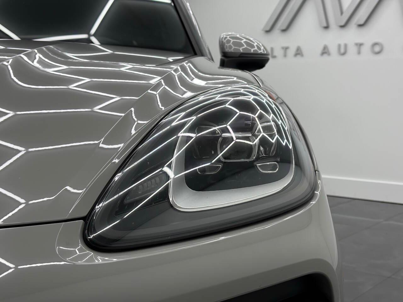 Porsche Cayenne Base 2020