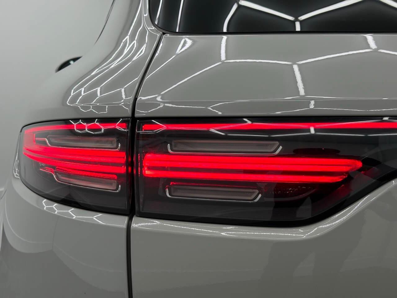 Porsche Cayenne Base 2020