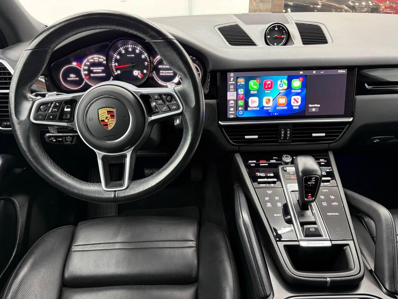 Porsche Cayenne Base 2020