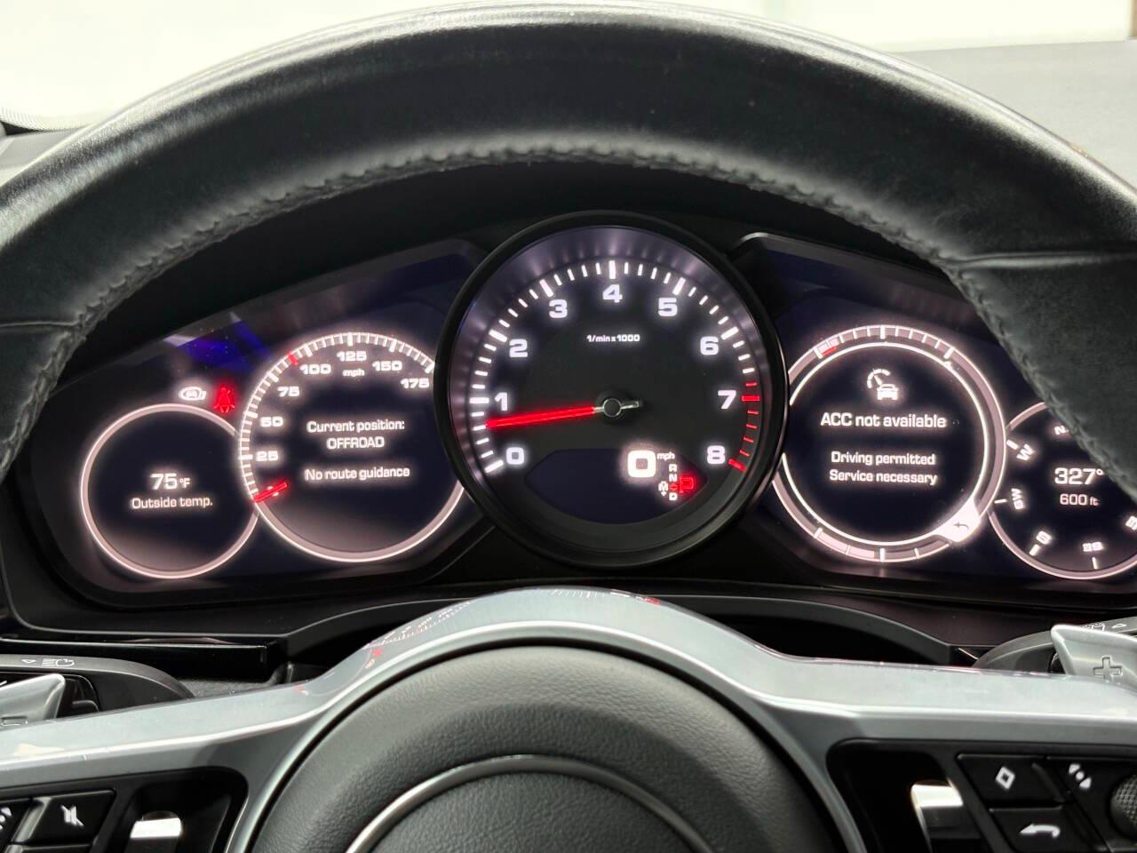 Porsche Cayenne Base 2020