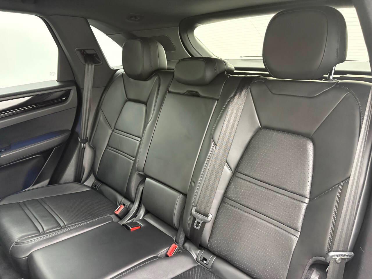 Porsche Cayenne Base 2020