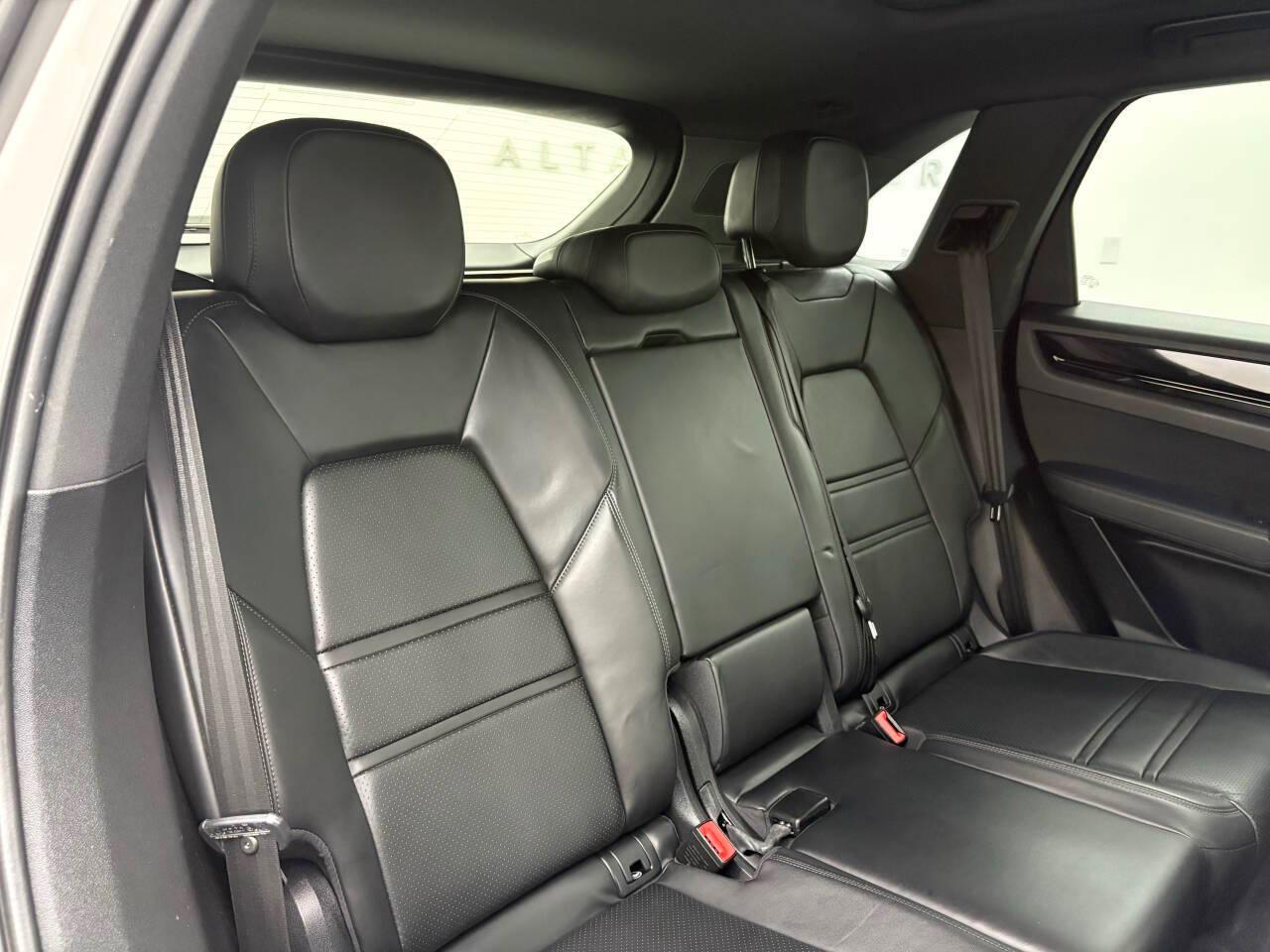 Porsche Cayenne Base 2020