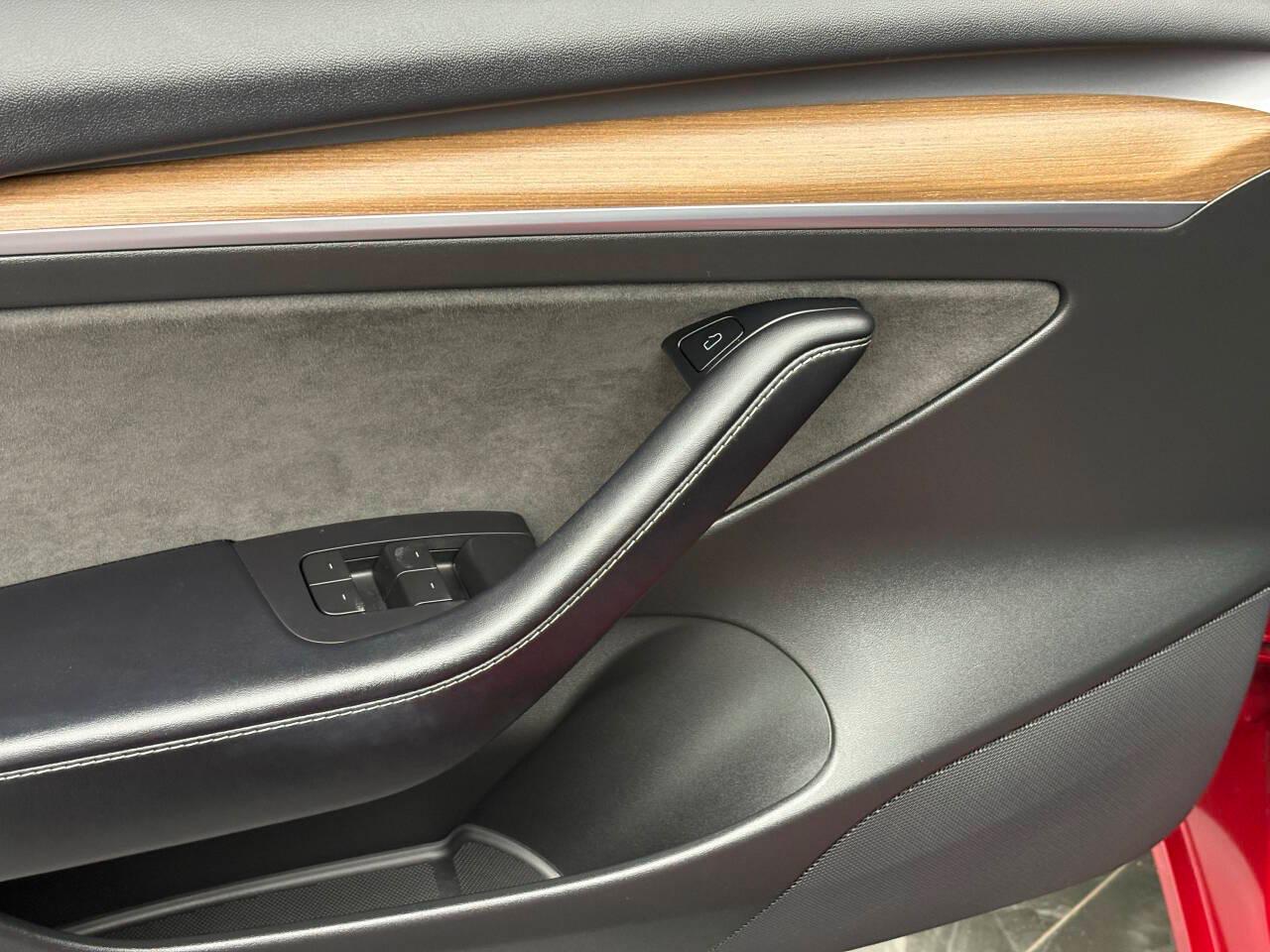 Tesla Model 3 Standard Range Plus 2021