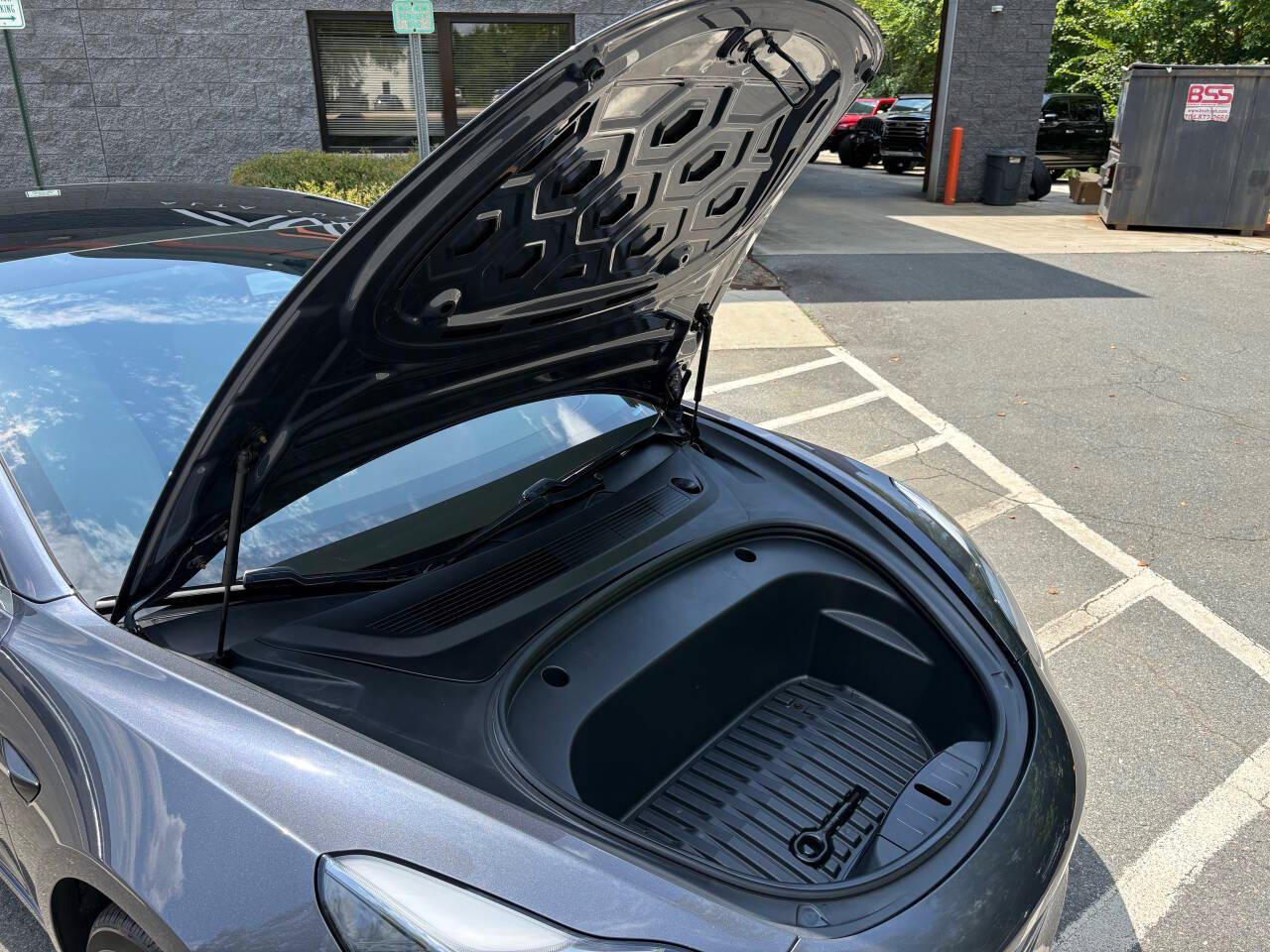 Tesla Model 3 Standard Range Plus 2020