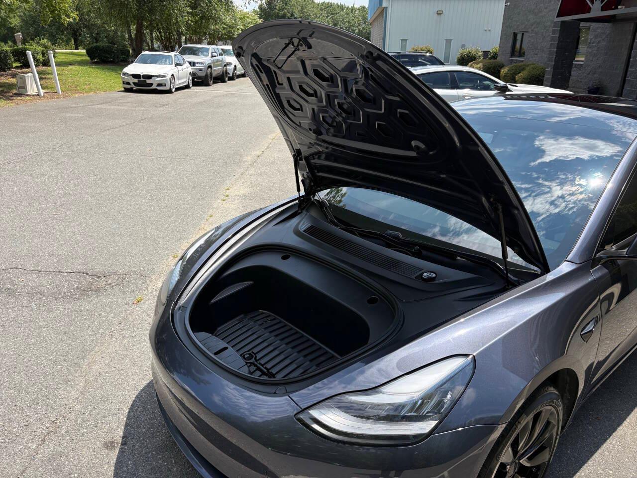 Tesla Model 3 Standard Range Plus 2020