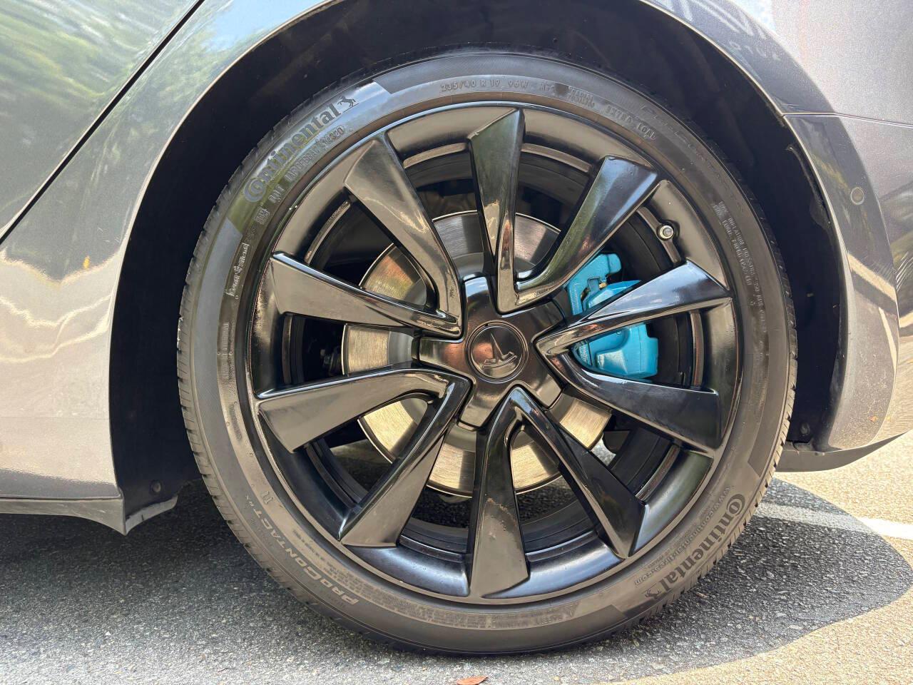 Tesla Model 3 Standard Range Plus 2020