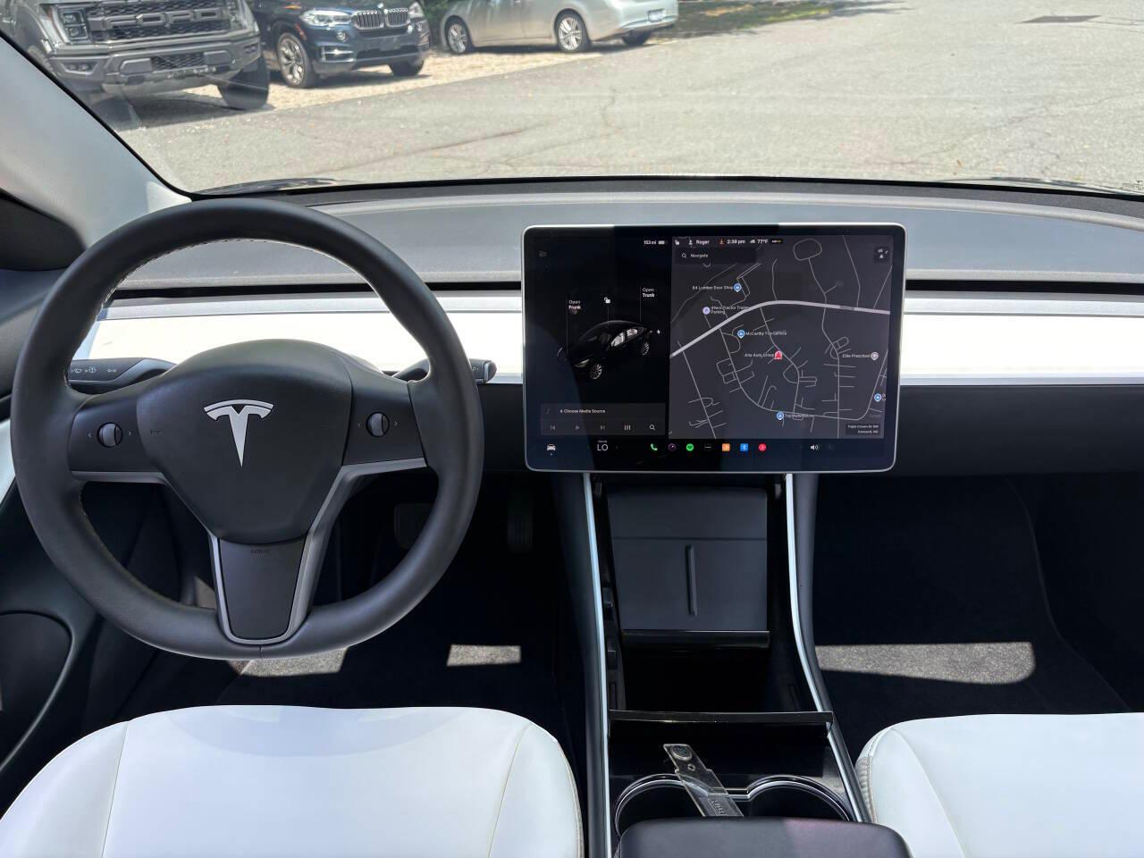 Tesla Model 3 Standard Range Plus 2020